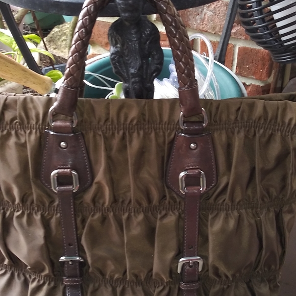 LADIES HANDBAG BY PRADA - Picture 5 of 5